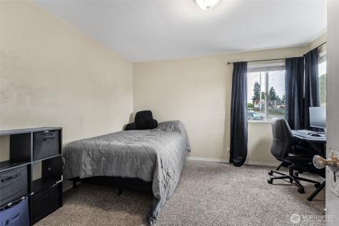 861 S 72nd Street Tacoma WA 98408