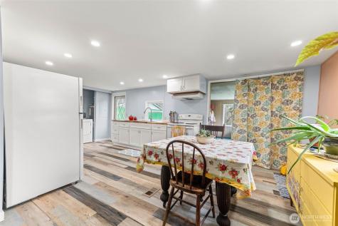 1125 State Route 105 Grayland WA 98547