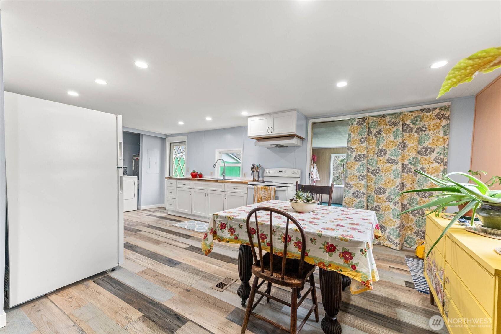 1125 State Route 105 Grayland WA 98547