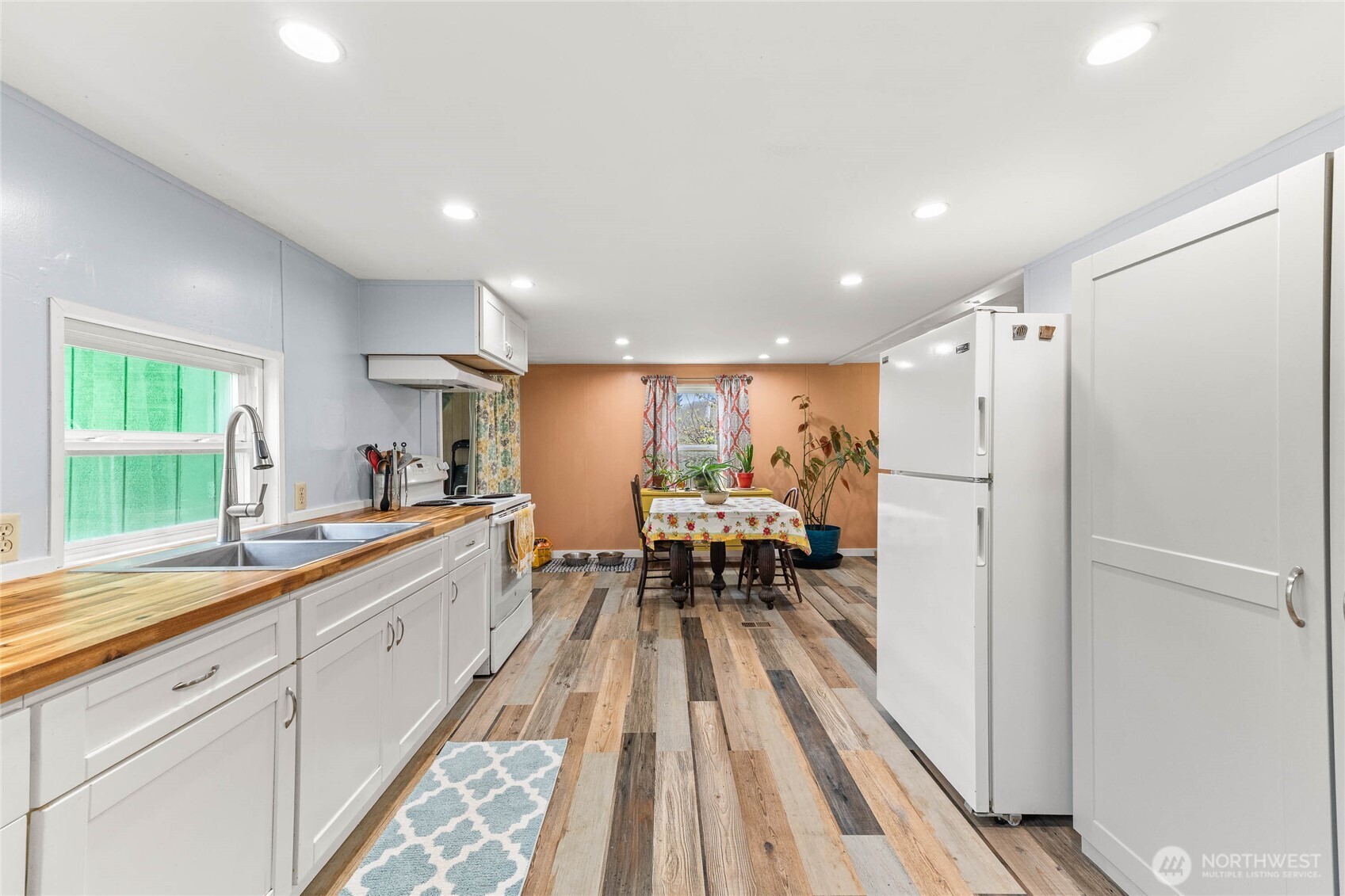 1125 State Route 105 Grayland WA 98547
