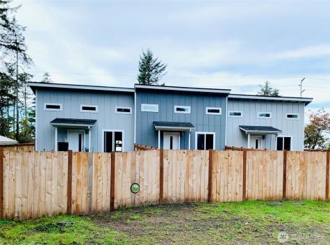 518 Dolphin Avenue NE Ocean Shores WA 98569