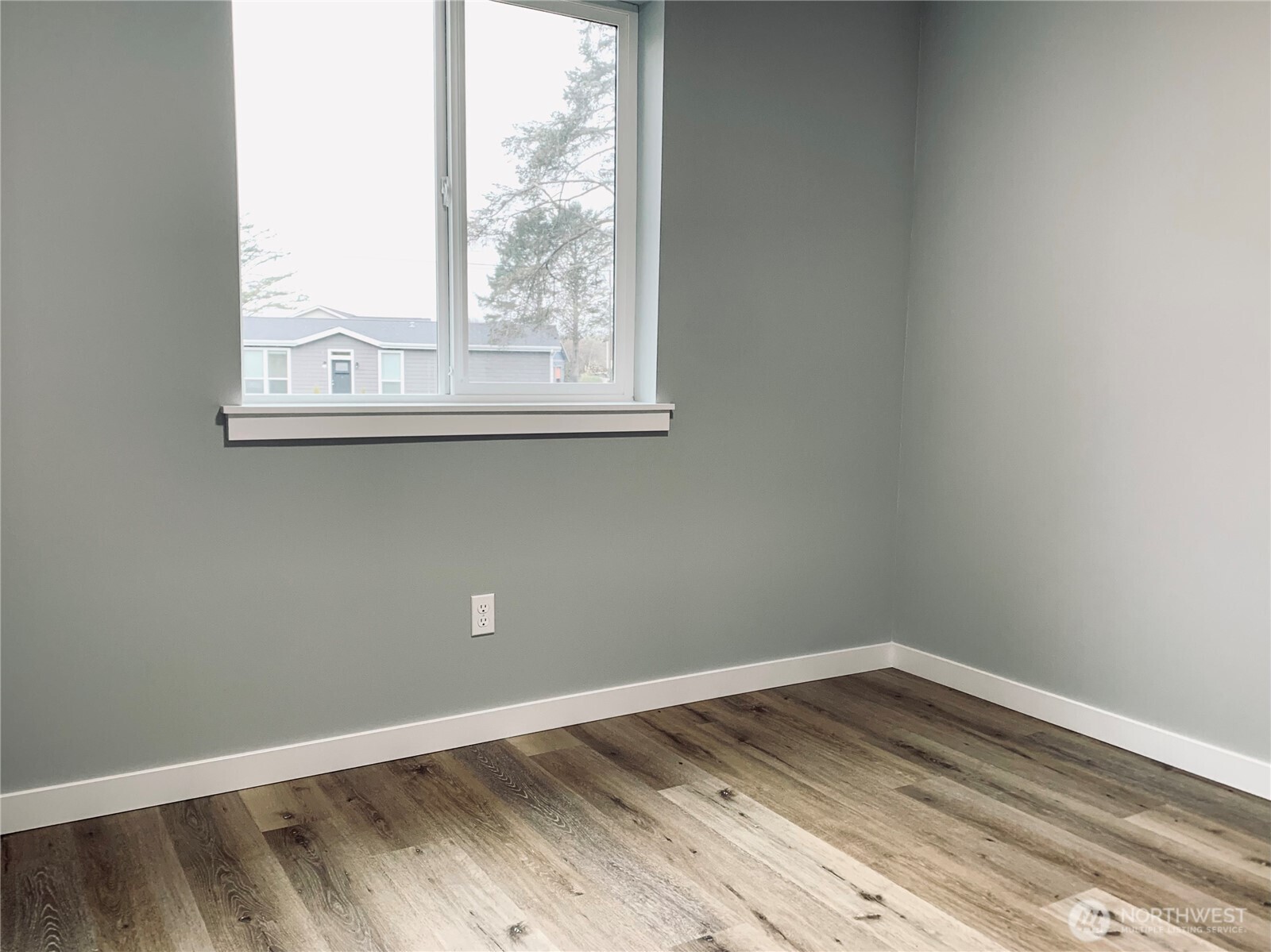 518 Dolphin Avenue NE Ocean Shores WA 98569