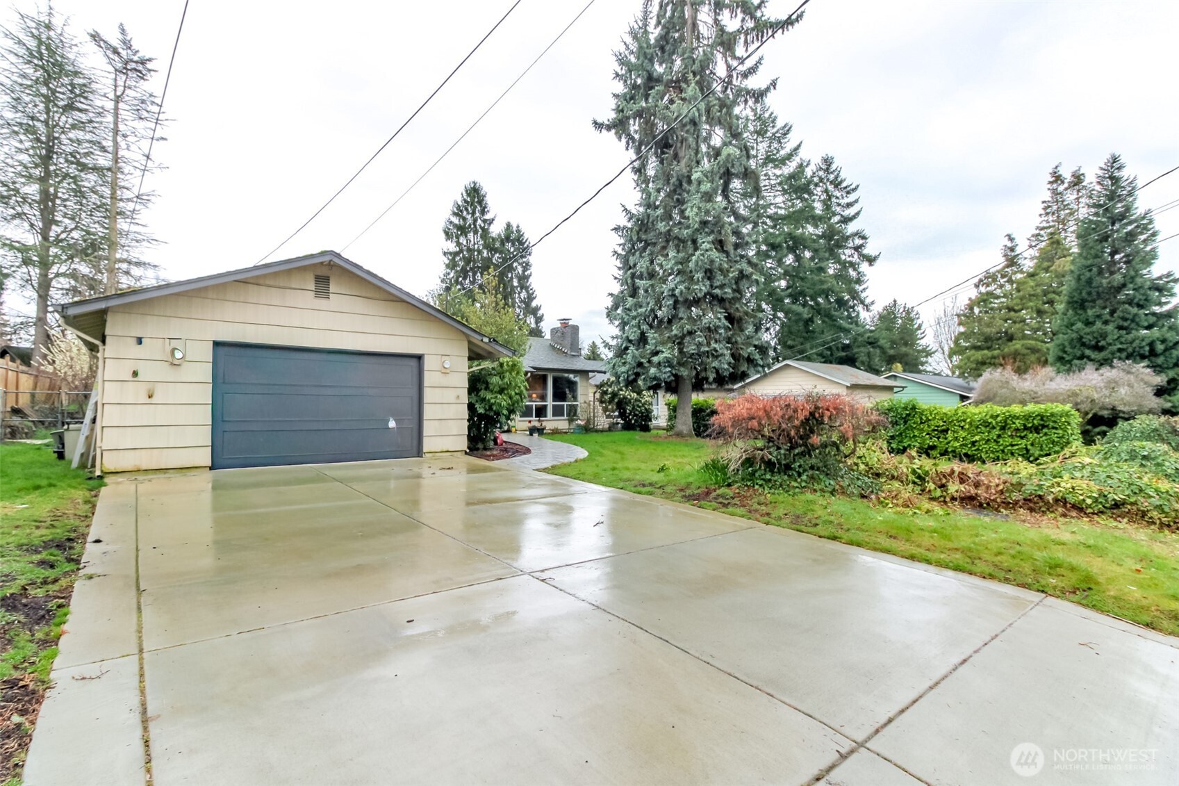 10543 SE 228th Street Kent WA 98031