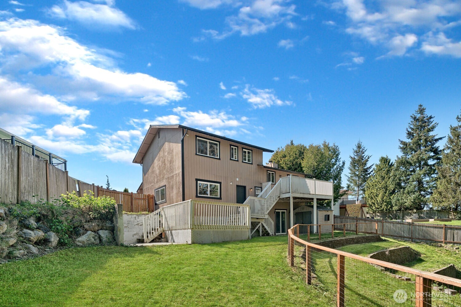 217 Capri Place Everett WA 98203