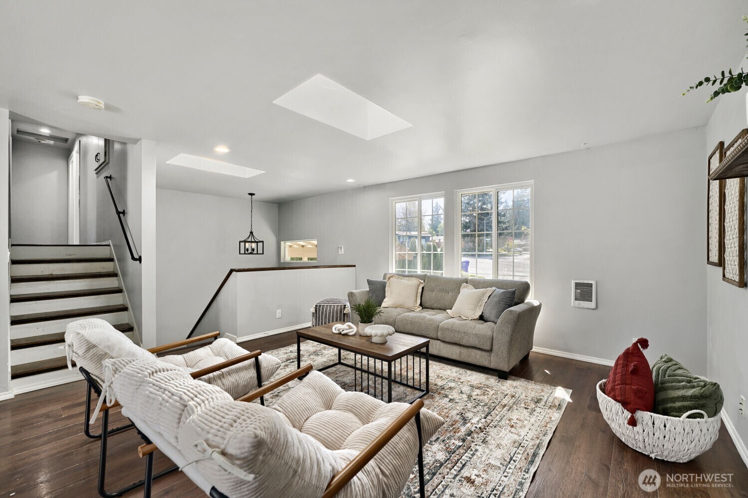 217 Capri Place Everett WA 98203