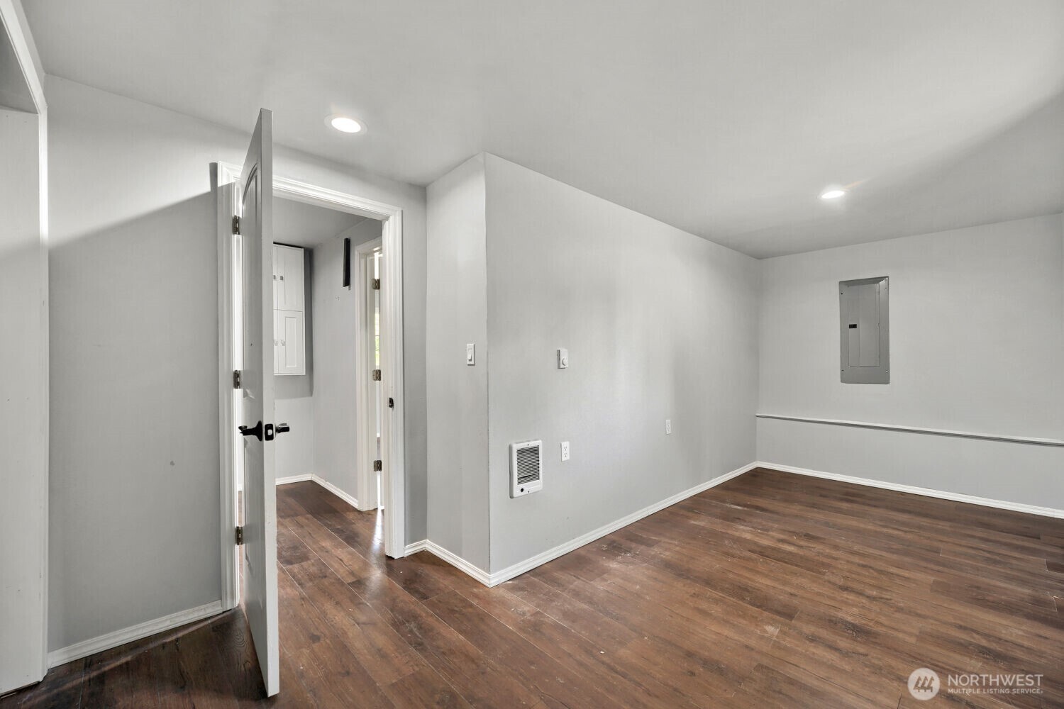 217 Capri Place Everett WA 98203