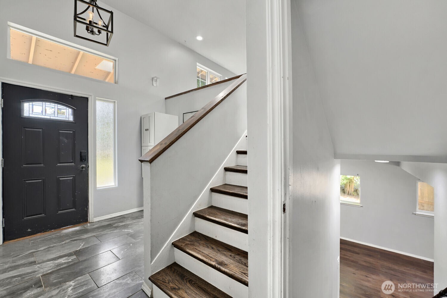 217 Capri Place Everett WA 98203