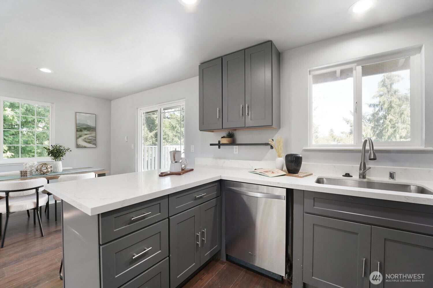 217 Capri Place Everett WA 98203