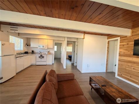 141 Barnacles Street NW Ocean Shores WA 98569
