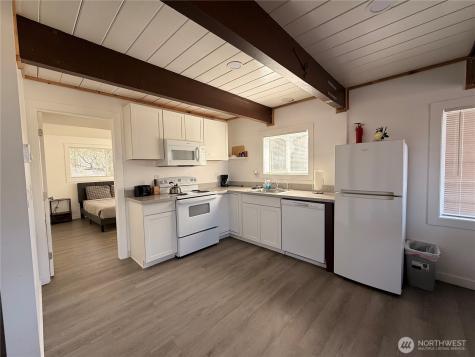 141 Barnacles Street NW Ocean Shores WA 98569