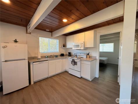 141 Barnacles Street NW Ocean Shores WA 98569