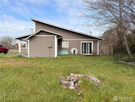 141 Barnacles Street NW Ocean Shores WA 98569