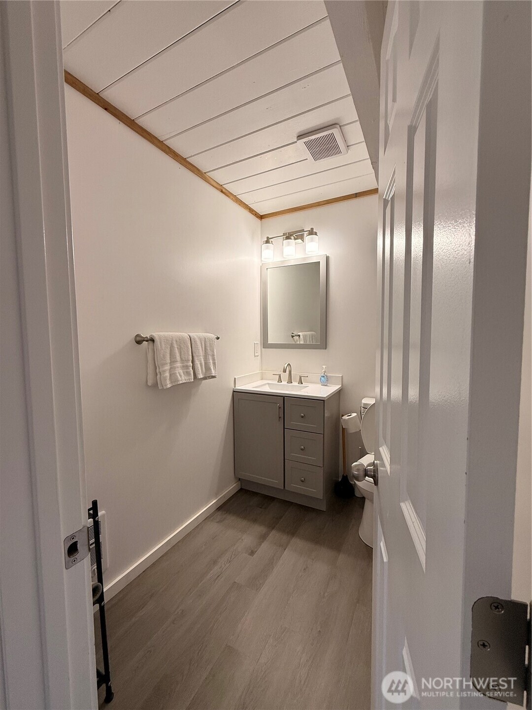 141 Barnacles Street NW Ocean Shores WA 98569