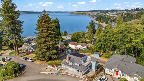 303 Puyallup Street Steilacoom WA 98388