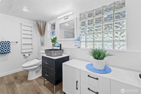 303 Puyallup Street Steilacoom WA 98388