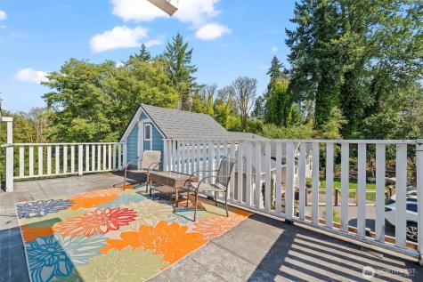 303 Puyallup Street Steilacoom WA 98388