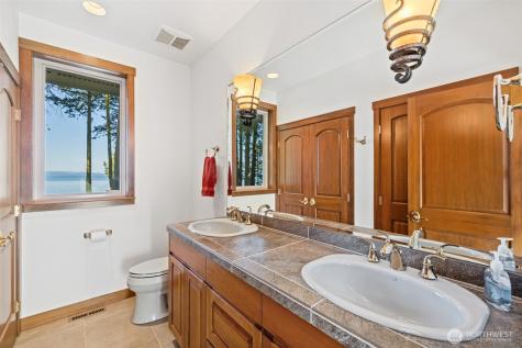 894 Freshwater Park Port Angeles WA 98363