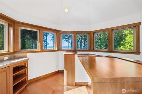 894 Freshwater Park Port Angeles WA 98363