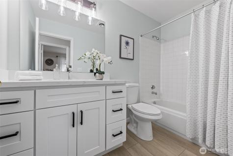 2957 142nd Place SE Bellevue WA 98007