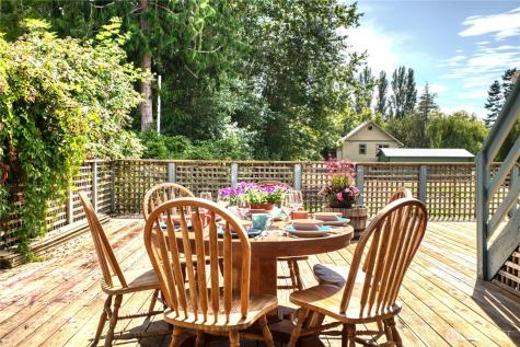 1379 Gulf Road Point Roberts WA 98281