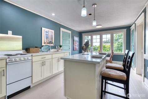 1379 Gulf Road Point Roberts WA 98281