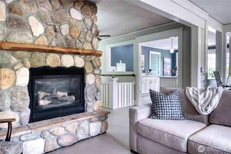 1379 Gulf Road Point Roberts WA 98281