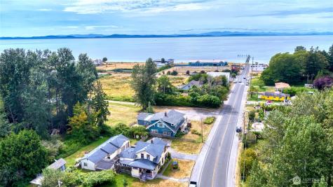 1379 Gulf Road Point Roberts WA 98281