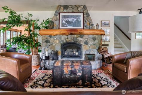 1379 Gulf Road Point Roberts WA 98281