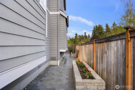 11500 174th Avenue NE Redmond WA 98052