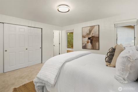 17014 NE 28th Place Bellevue WA 98008