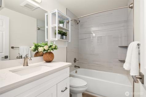 17014 NE 28th Place Bellevue WA 98008