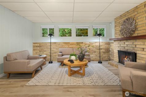 17014 NE 28th Place Bellevue WA 98008