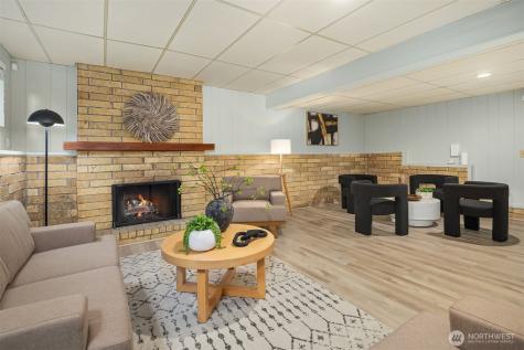 17014 NE 28th Place Bellevue WA 98008