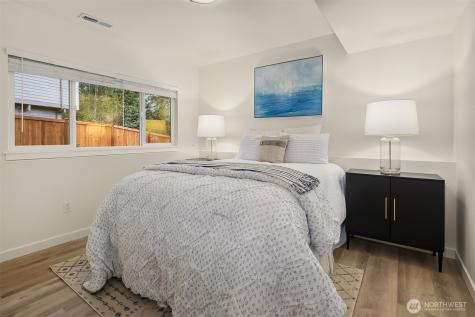 17014 NE 28th Place Bellevue WA 98008