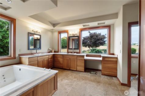 2604 100th Avenue E Edgewood WA 98371
