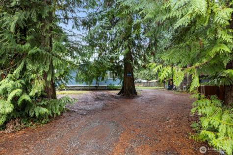 42037 Pine Street Concrete WA 98237