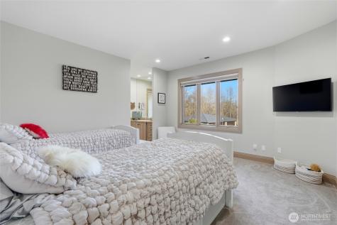 266 Columbia Point Road Longview WA 98632