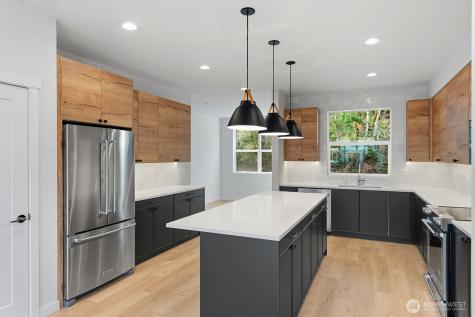 720 Newport Way NW Issaquah WA 98027