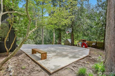 12022 210th Place SE Issaquah WA 98027