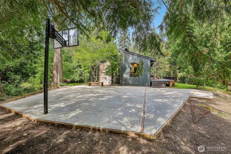12022 210th Place SE Issaquah WA 98027