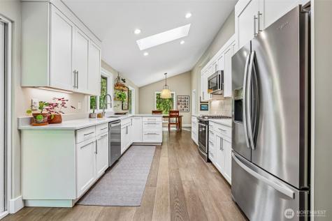 12022 210th Place SE Issaquah WA 98027