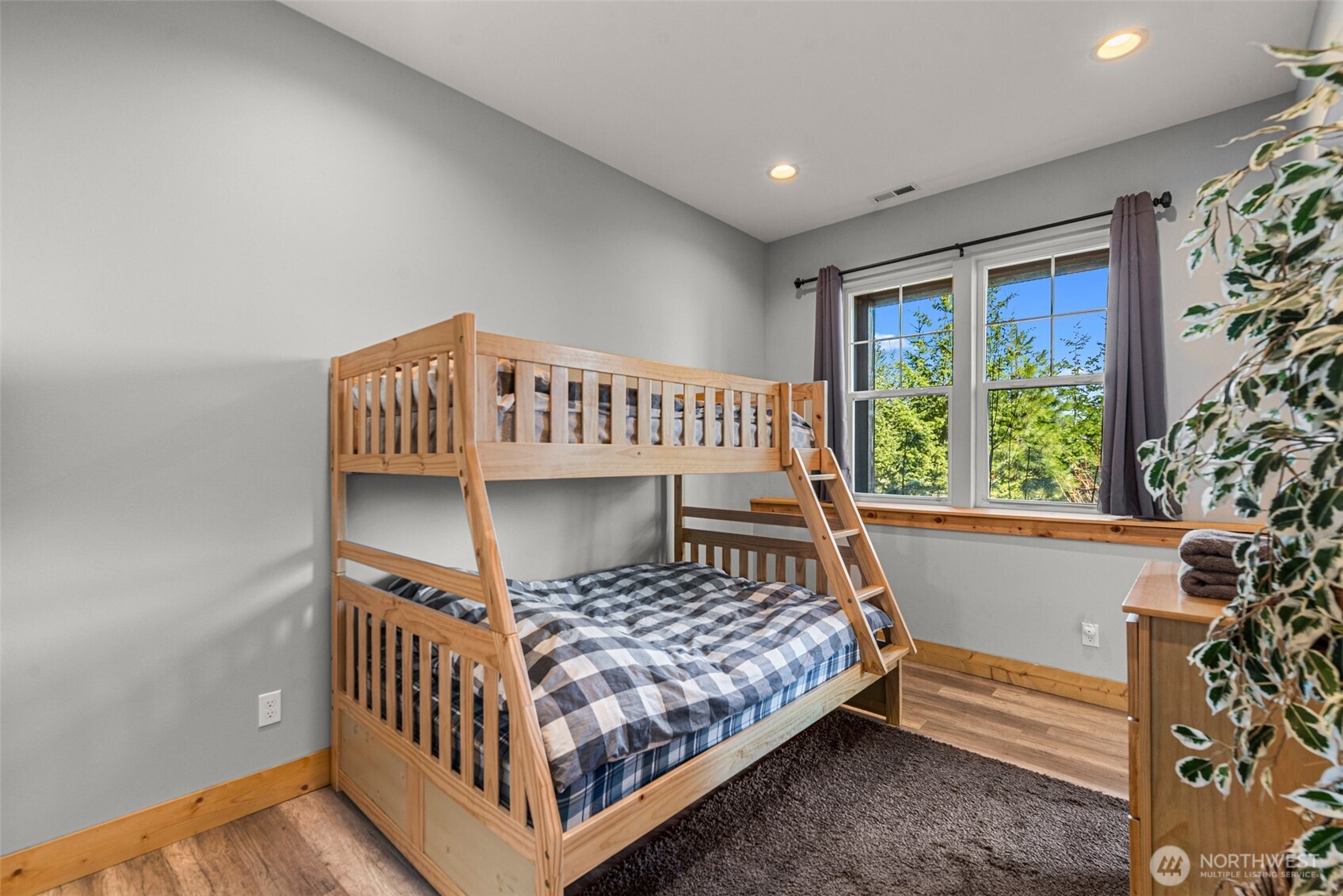 6827 Forest Ridge Drive Wenatchee WA 98801