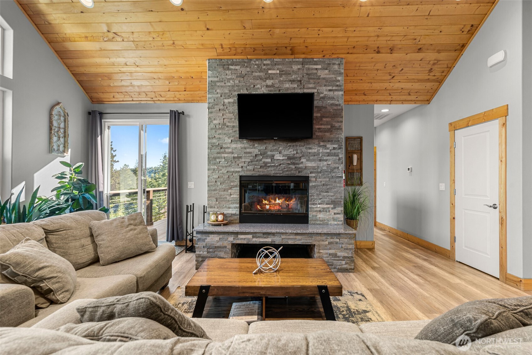 6827 Forest Ridge Drive Wenatchee WA 98801
