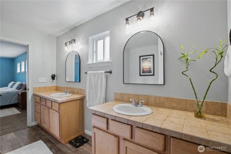 1521 Sinclair Drive Dupont WA 98327