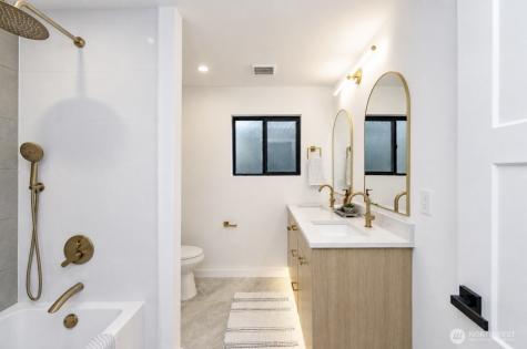 7210 Seward Park Avenue S Seattle WA 98118