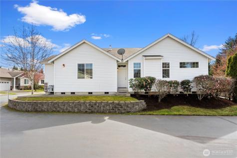 814 10th Street SE Puyallup WA 98372