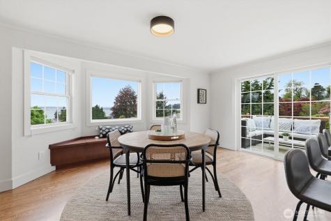 18124 Riviera Place SW Normandy Park WA 98166