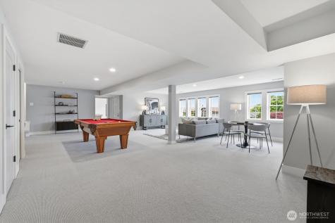 18124 Riviera Place SW Normandy Park WA 98166