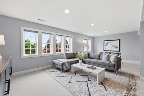 18124 Riviera Place SW Normandy Park WA 98166
