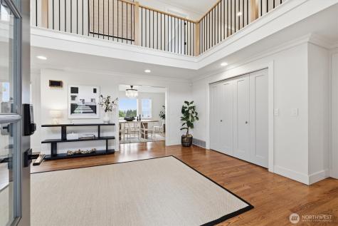18124 Riviera Place SW Normandy Park WA 98166